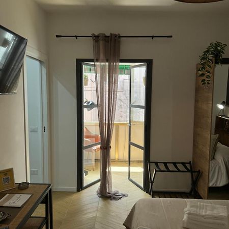 Gennarino Apartments - Panorama Suite With Balcony And Urban Loft Napoli Ngoại thất bức ảnh