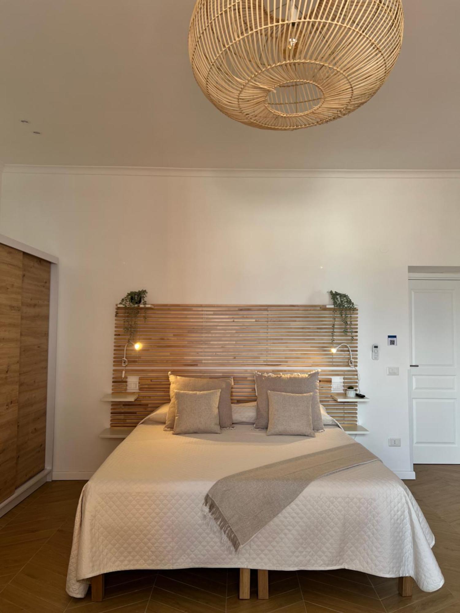 Gennarino Apartments - Panorama Suite With Balcony And Urban Loft Napoli Ngoại thất bức ảnh