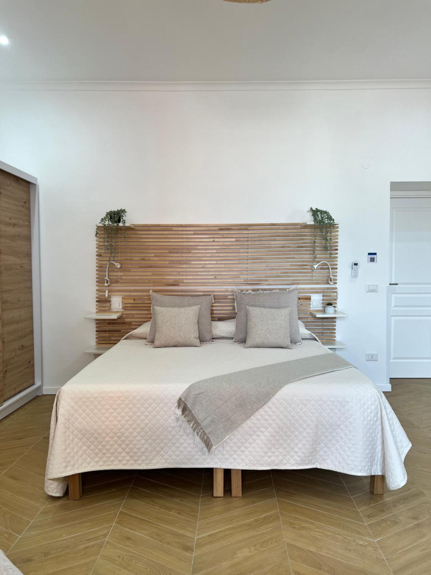 Gennarino Apartments - Panorama Suite With Balcony And Urban Loft Napoli Ngoại thất bức ảnh